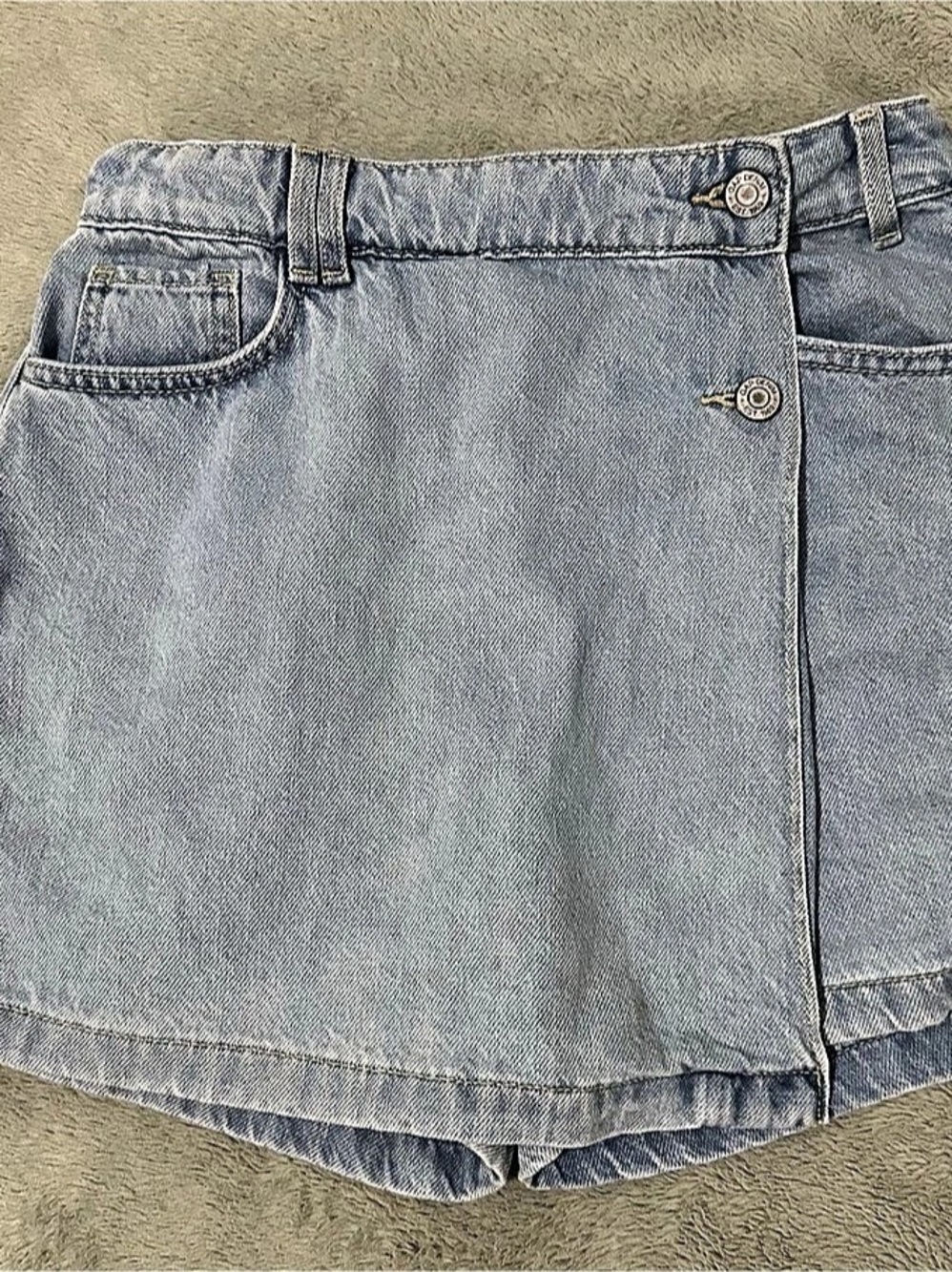 GAP Denim Light Wash Asymmetric Wrap Skort Size 16 Kids XL Fits Women XXS VM